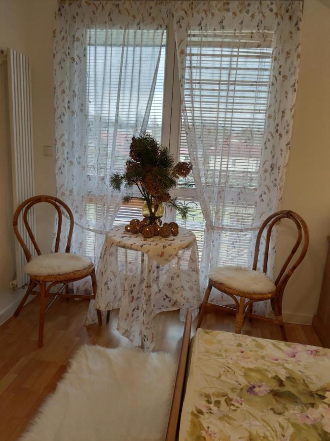 Przystanek Pod Skalkami Apartman Lesko Kültér fotó