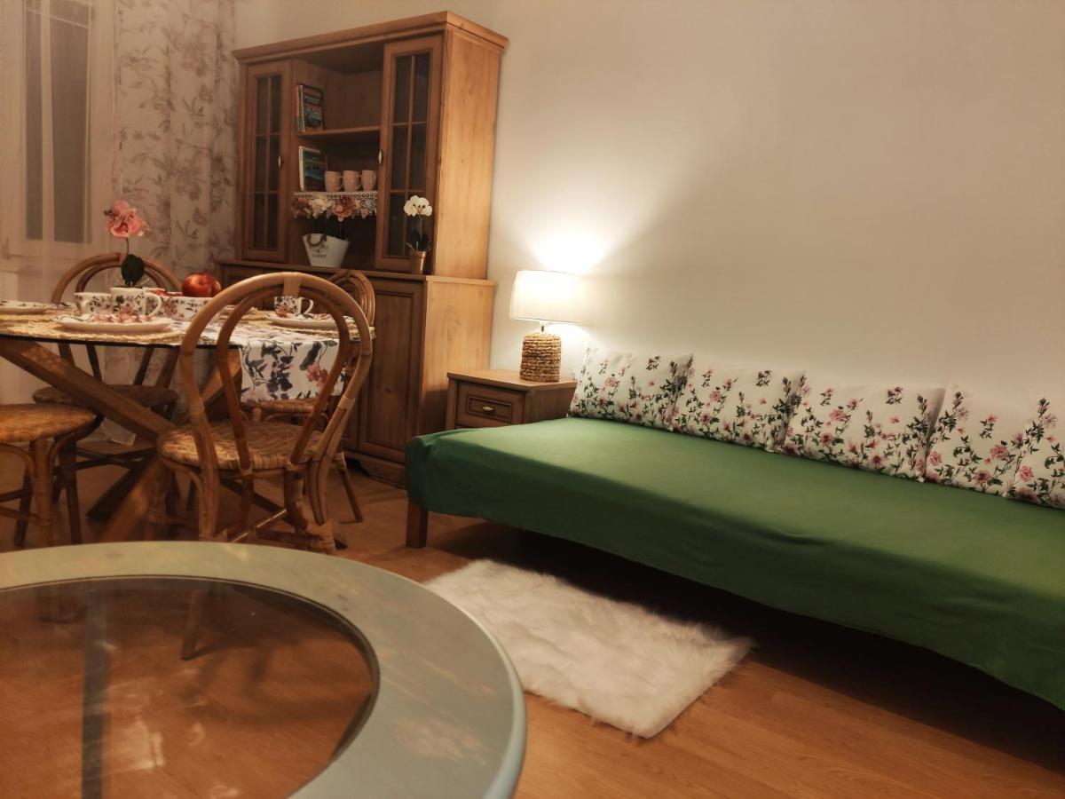 Przystanek Pod Skalkami Apartman Lesko Kültér fotó